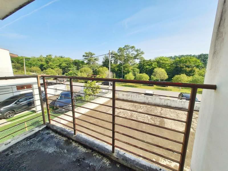 2-storey Terraced House for Sale in Alam Suria (Puncak Alam) - Natasha Shadan - Balcony - PropertyGuru.com.my