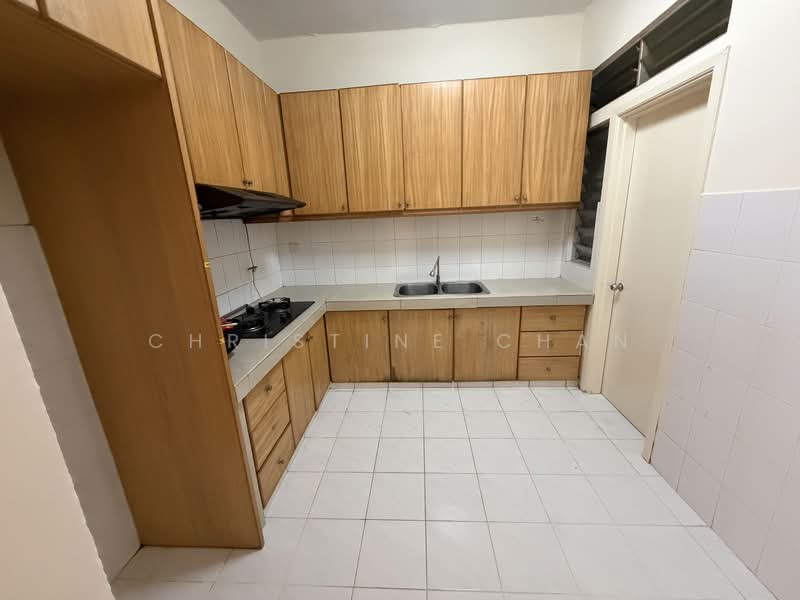 Seri Maya Condominium untuk Untuk Dijual - RM 500,000, Feb 2026 - Kitchen - PropertyGuru.com.my