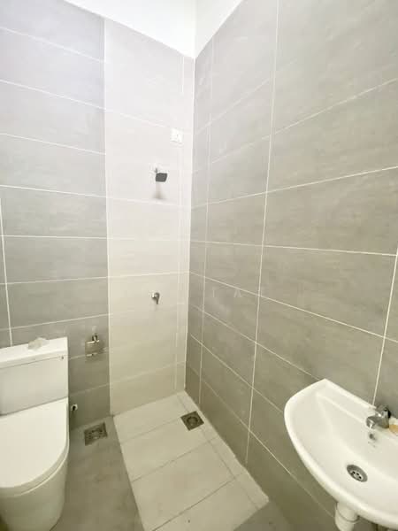 Rumah Teres 2 Tingkat untuk Dijual di Taman Sutera Utama (Skudai) - Yik Tat - PropertyGuru.com.my