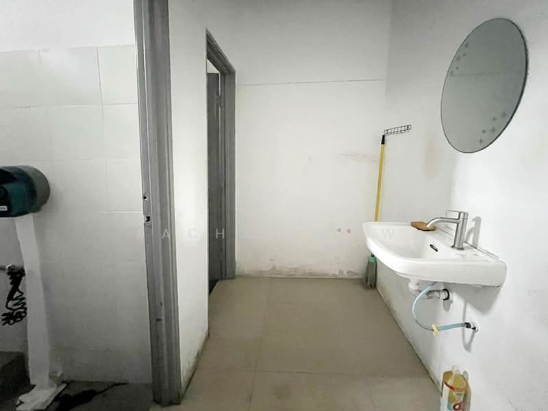 Shop for Rent in Austin Heights (Tebrau) - Rachael Lew - Bathroom - PropertyGuru.com.my