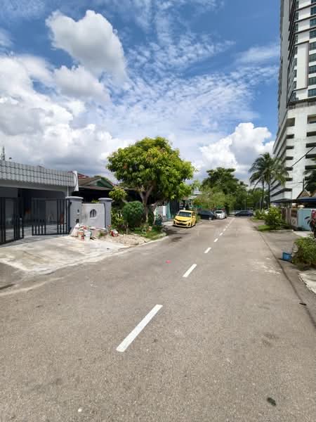 2-storey Terraced House for Sale in Taman Rinting (Masai) - Alviss Tay - Exterior - PropertyGuru.com.my