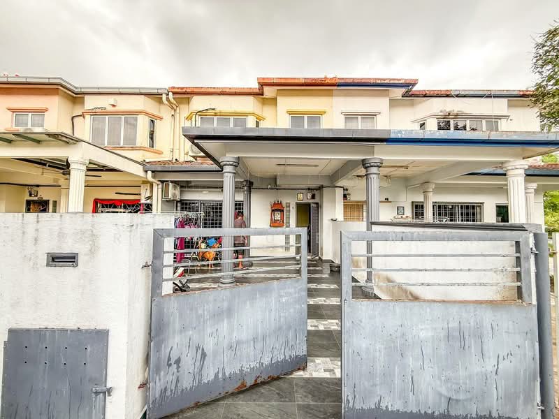 2-storey Terraced House for Sale in Taman Mutiara Bukit Kemuning (Shah Alam) - Zarema Kulbuzheva - Exterior - PropertyGuru.com.my