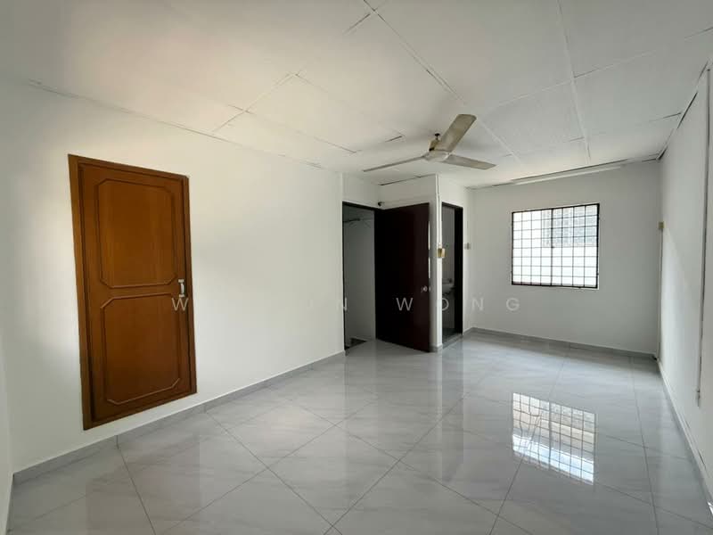 Taman Sri Sinar untuk Untuk Disewa - RM 1,700 /bulan, Mac 2026 - Interior - PropertyGuru.com.my