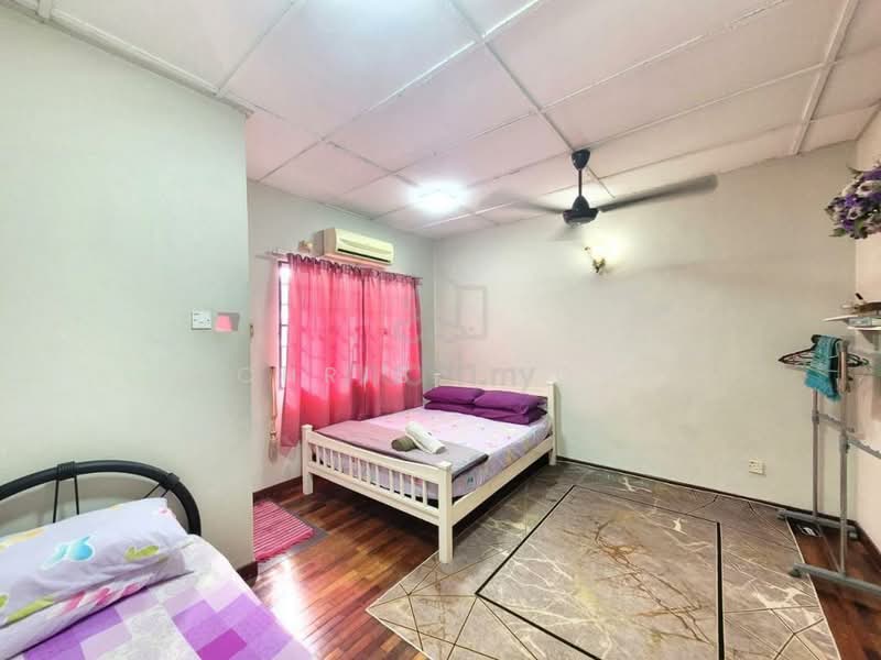 TAMAN PUCHONG UTAMA untuk Untuk Dijual - RM 530,000, Mac 2026 - Bedroom - PropertyGuru.com.my