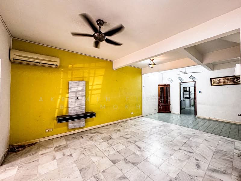 2-storey Terraced House for Sale in Bandar Sri Damansara (Selangor) - Akramin Firdaus Bin Mokhtar - Living Room - PropertyGuru.com.my