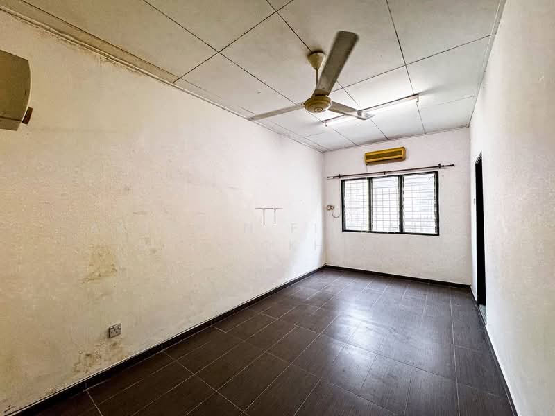 2-storey Terraced House for Sale in Bandar Sri Damansara (Selangor) - Akramin Firdaus Bin Mokhtar - Interior - PropertyGuru.com.my