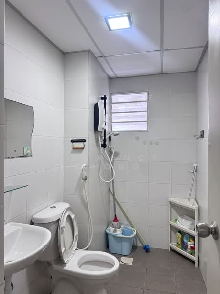 Condominium for Rent at Kiara Residence (Residensi Kiara Jalil 1) - Clarence Chong - Bathroom - PropertyGuru.com.my