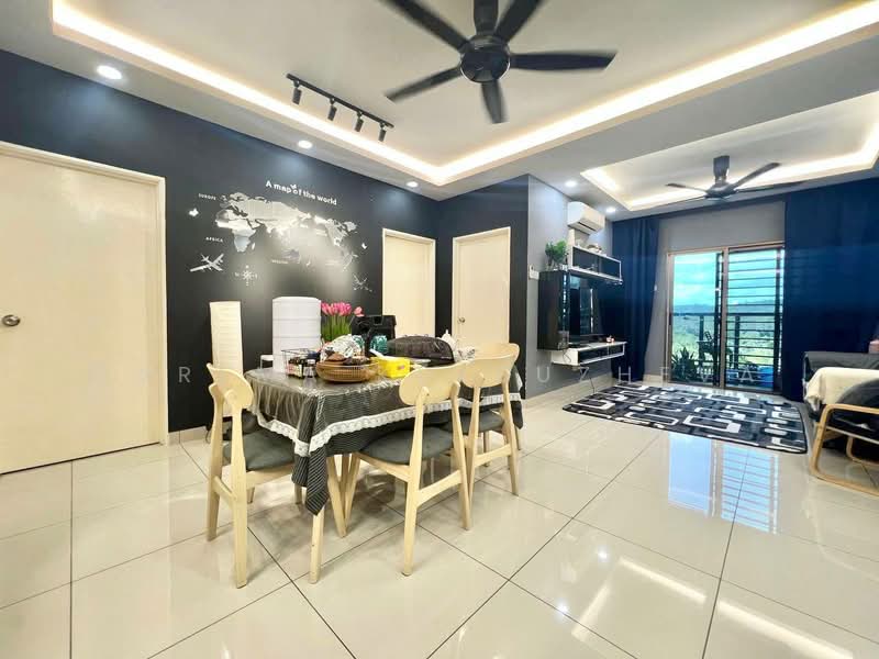 Residensi Zamrud untuk Untuk Dijual - RM 335,000, Mac 2026 - Dining Room - PropertyGuru.com.my