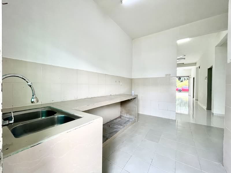 1-storey Terraced House for Sale in Taman Dataran Abadi (Sepang) - Shamzjoe . - Kitchen - PropertyGuru.com.my