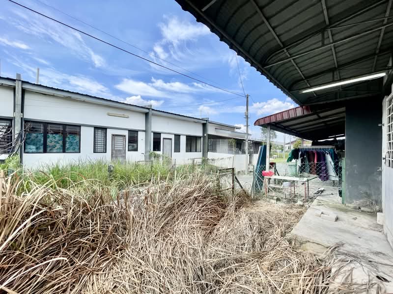 1-storey Terraced House for Sale in Taman Dataran Abadi (Sepang) - Shamzjoe . - Exterior - PropertyGuru.com.my