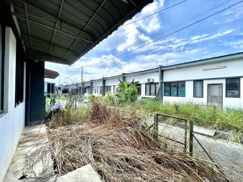 1-storey Terraced House for Sale in Taman Dataran Abadi (Sepang) - Shamzjoe . - Exterior - PropertyGuru.com.my