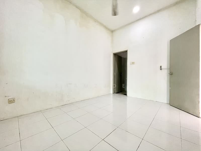 1-storey Terraced House for Sale in Taman Dataran Abadi (Sepang) - Shamzjoe . - Interior - PropertyGuru.com.my