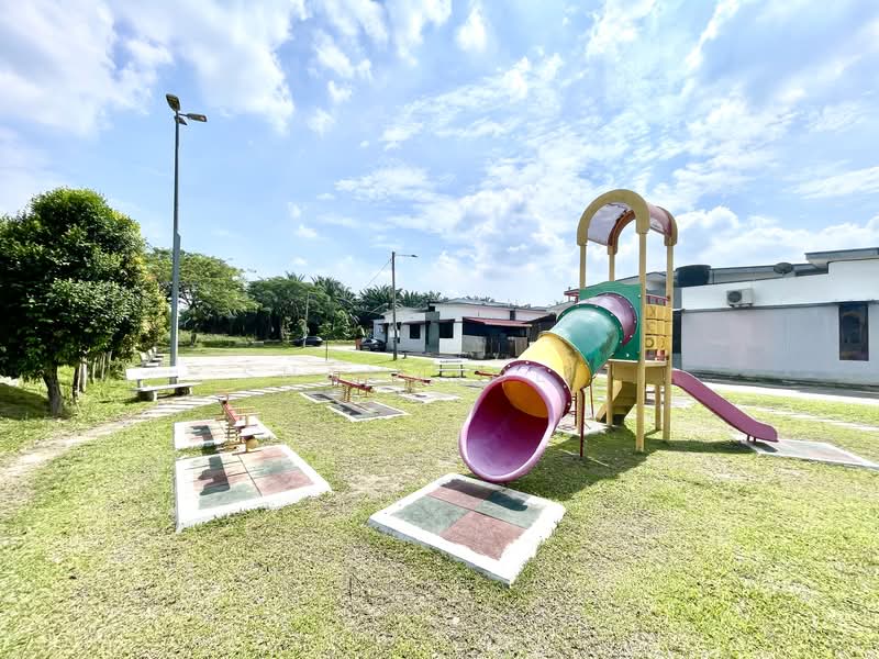 1-storey Terraced House for Sale in Taman Dataran Abadi (Sepang) - Shamzjoe . - Exterior - PropertyGuru.com.my