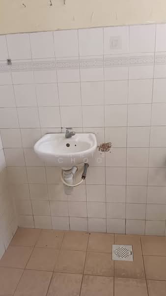 Apartment for Sale at Taman Megah Cheras Apartment - Chris Choo - Bathroom - PropertyGuru.com.my