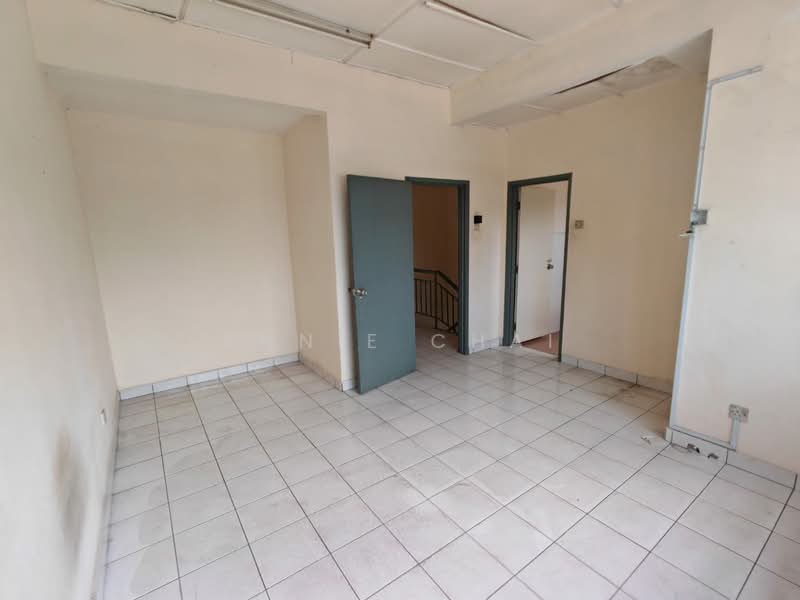 2-storey Terraced House for Sale in Sungai Buloh (Selangor) - Annie Chai - Interior - PropertyGuru.com.my