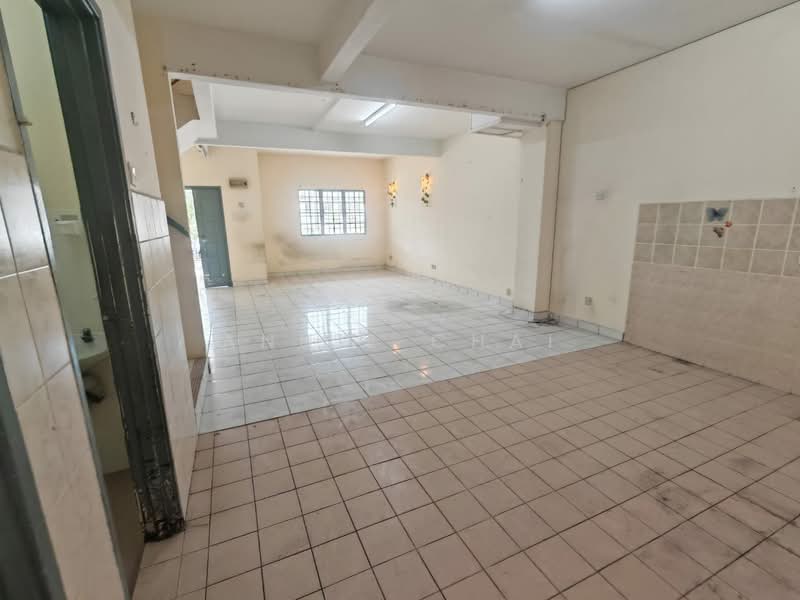 2-storey Terraced House for Sale in Sungai Buloh (Selangor) - Annie Chai - Interior - PropertyGuru.com.my