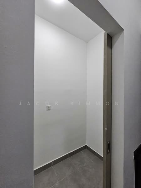 For Rent - YOUTH CITY