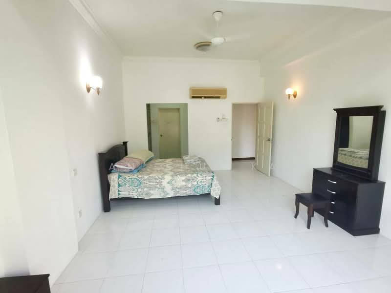 Sri Pangkor Condominium untuk Untuk Disewa - RM 3,200 /bulan, Feb 2026 - Bedroom - PropertyGuru.com.my