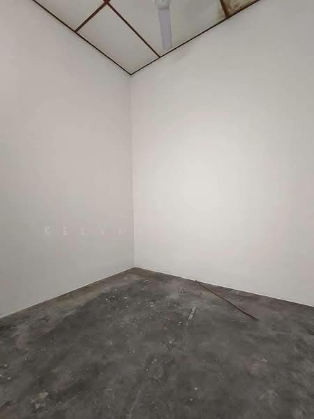 1-storey Terraced House for Sale in Taman Pengkalan Barat (Ipoh) - Kelvin Chong - Interior - PropertyGuru.com.my