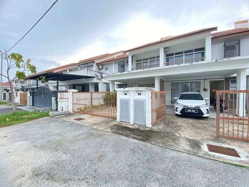 2-storey Terraced House for Sale in Alam Suria (Puncak Alam) - Shiqin Saidin - Exterior - PropertyGuru.com.my