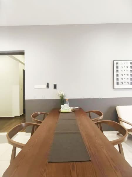 Condominium for Rent at Bay Laurel @ Country Garden Danga Bay - Jensen Goh - Dining Room - PropertyGuru.com.my