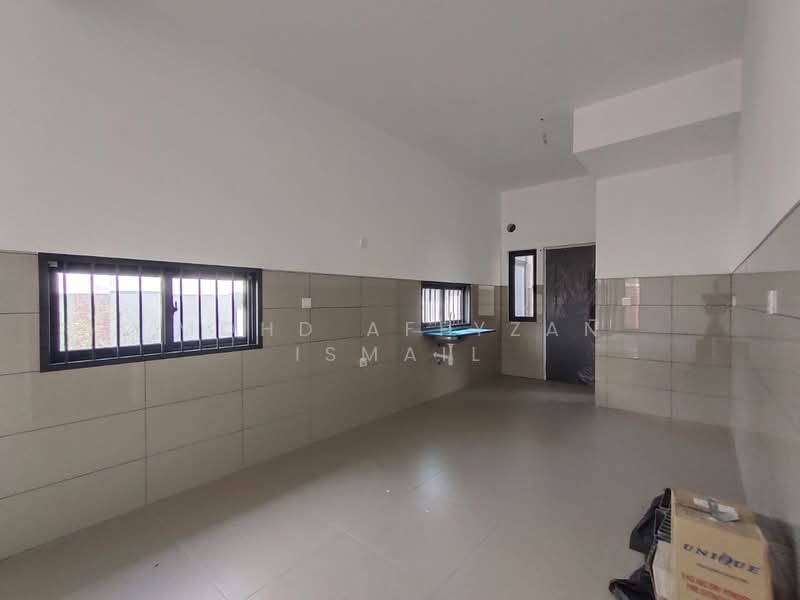 2-storey Terraced House for Sale in Elmina (Shah Alam) - Mohd Affyzan Ismail - Kitchen - PropertyGuru.com.my