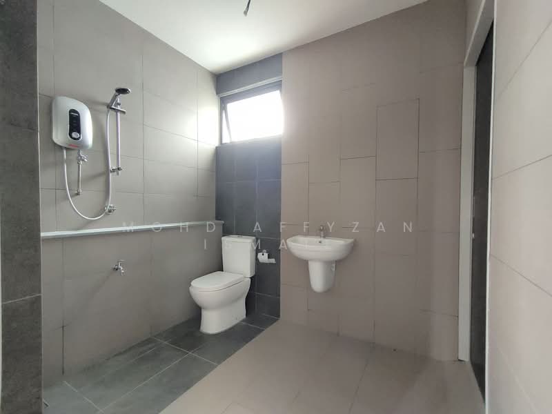2-storey Terraced House for Sale in Elmina (Shah Alam) - Mohd Affyzan Ismail - Bathroom - PropertyGuru.com.my