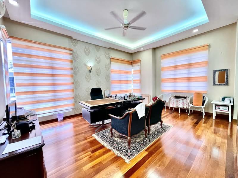 Bungalow for Sale in Ukay Seraya (Ampang) - Fyza Ghazali - Study - PropertyGuru.com.my