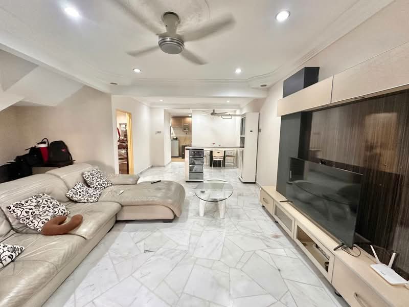 2-storey Terraced House for Sale in Bandar Saujana Putra (Tanjong Duabelas) - Ilman Nahri - Living Room - PropertyGuru.com.my