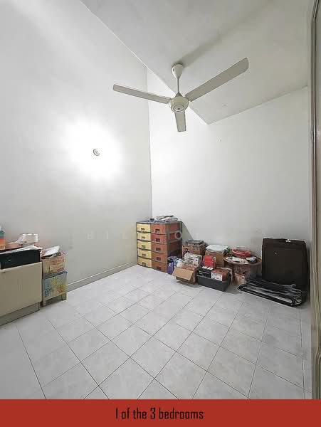 1.5-storey Terraced House for Sale in Taman Pelangi Indah (Ulu Tiram) - Bill Ong - Bedroom - PropertyGuru.com.my