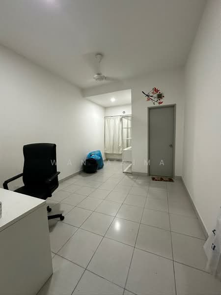 2-storey Terraced House for Sale in Aman Putri (Sungai Buloh) - Wan Azima - Study - PropertyGuru.com.my