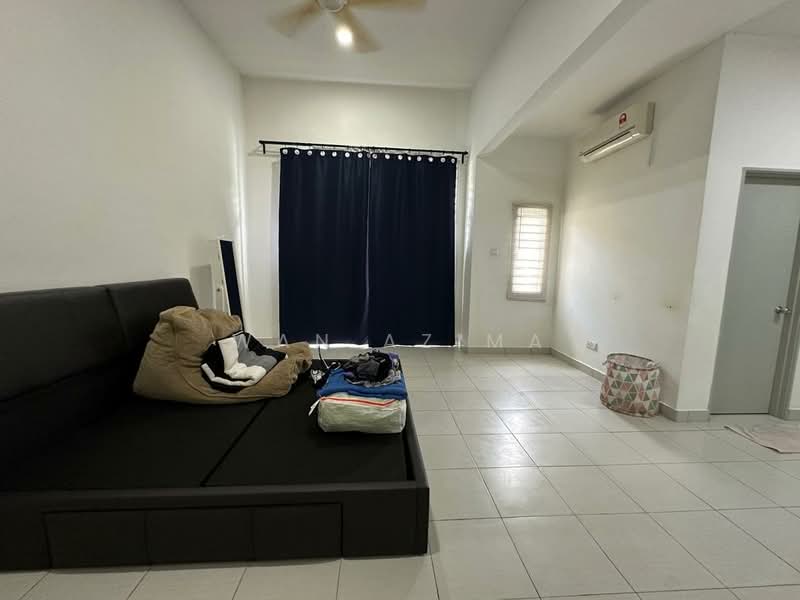 2-storey Terraced House for Sale in Aman Putri (Sungai Buloh) - Wan Azima - Living Room - PropertyGuru.com.my