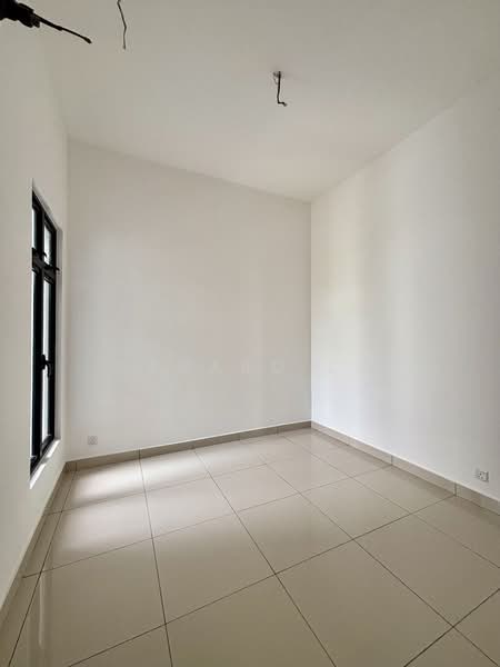 Cluster House for Sale in Taman Mount Austin (Tebrau) - Gerard Lo - Interior - PropertyGuru.com.my