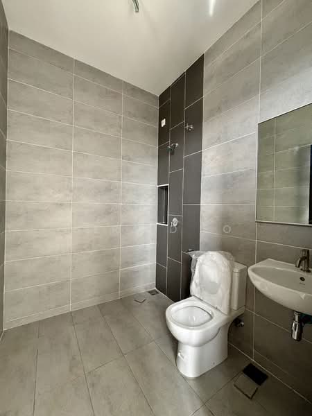 Cluster House for Sale in Taman Mount Austin (Tebrau) - Gerard Lo - Bathroom - PropertyGuru.com.my