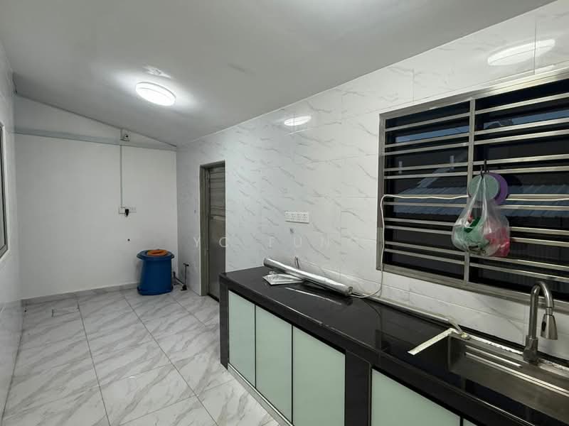 1-storey Terraced House for Sale in Taman Sri Putri (Kulai) - YC Fung - Kitchen - PropertyGuru.com.my