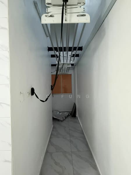 1-storey Terraced House for Sale in Taman Sri Putri (Kulai) - YC Fung - Corridor - PropertyGuru.com.my