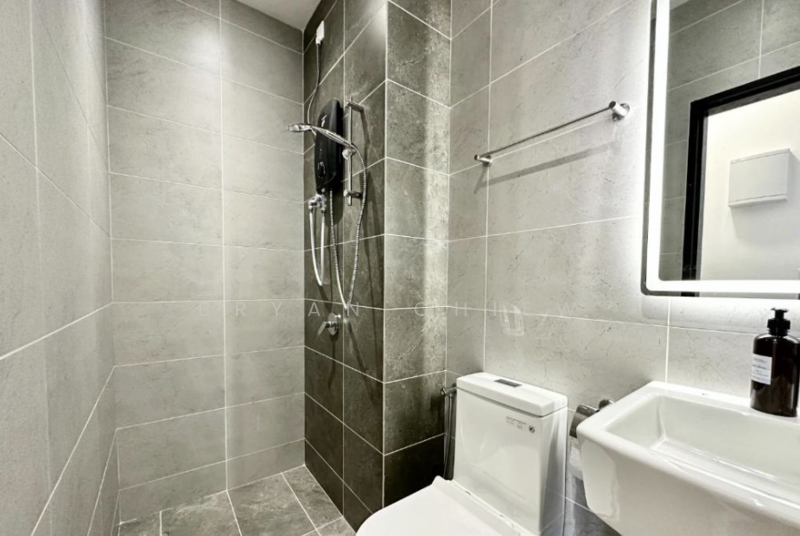 Service Residence for Sale at Twin Tower Residence - Bryan Chiew - Bathroom - PropertyGuru.com.my