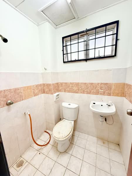 Taman Kurnia Indah untuk Untuk Dijual - RM 720,000, Feb 2026 - Bathroom - PropertyGuru.com.my
