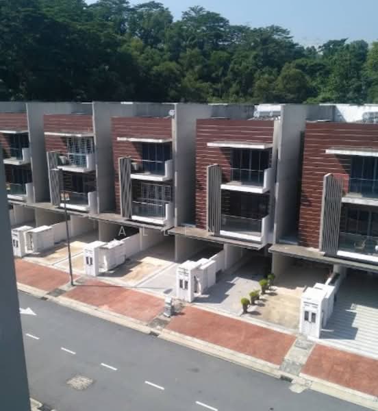 Townhouse for Sale in Petaling Jaya (Selangor) - Allen . - Exterior - PropertyGuru.com.my