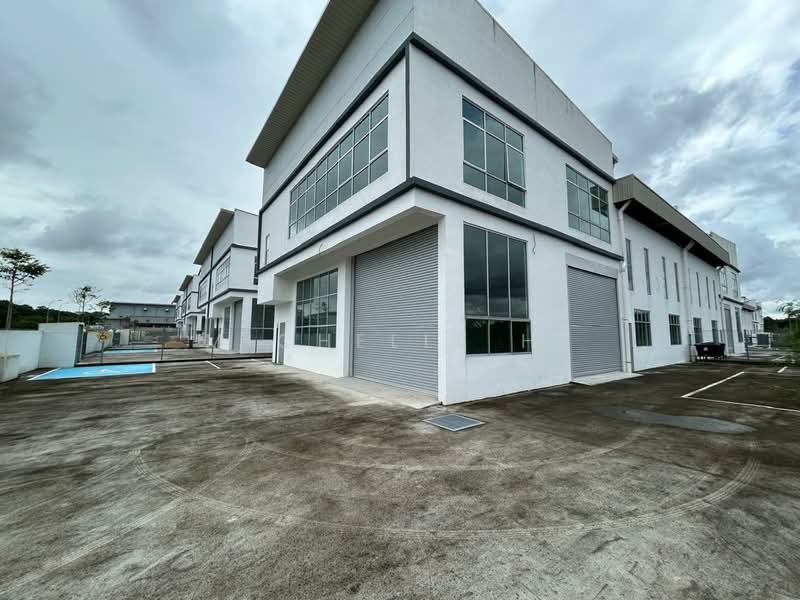 Taman Impian Emas, Johor Bahru untuk Untuk Disewa - RM 12,500 /bulan, Mac 2026 - Exterior - PropertyGuru.com.my