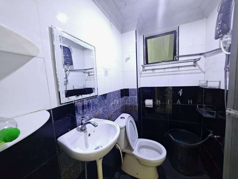 Taman Tan Sri Yaacob untuk Untuk Dijual - RM 458,000, Mac 2026 - Bathroom - PropertyGuru.com.my