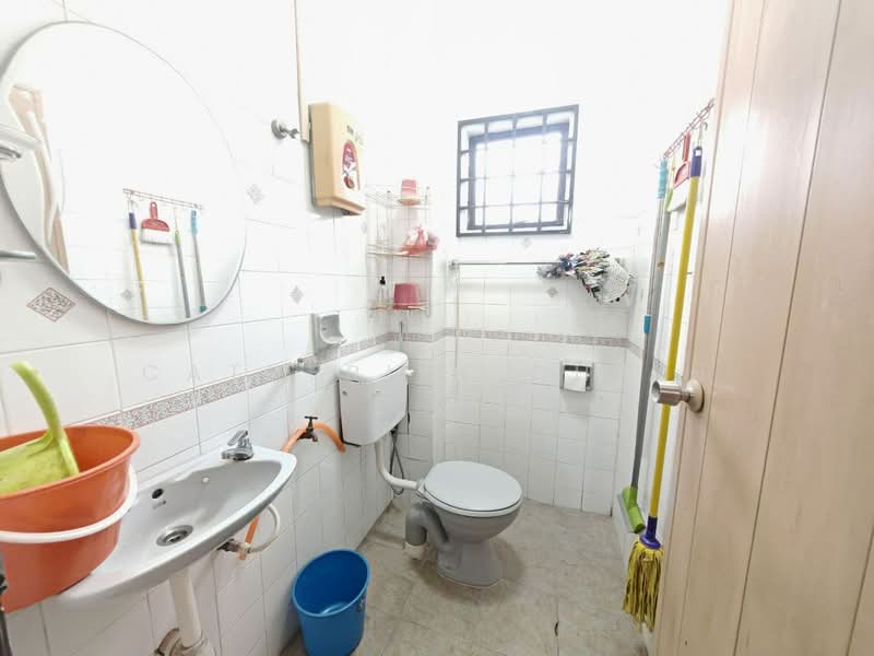 Taman Tan Sri Yaacob untuk Untuk Dijual - RM 458,000, Mac 2026 - Bathroom - PropertyGuru.com.my