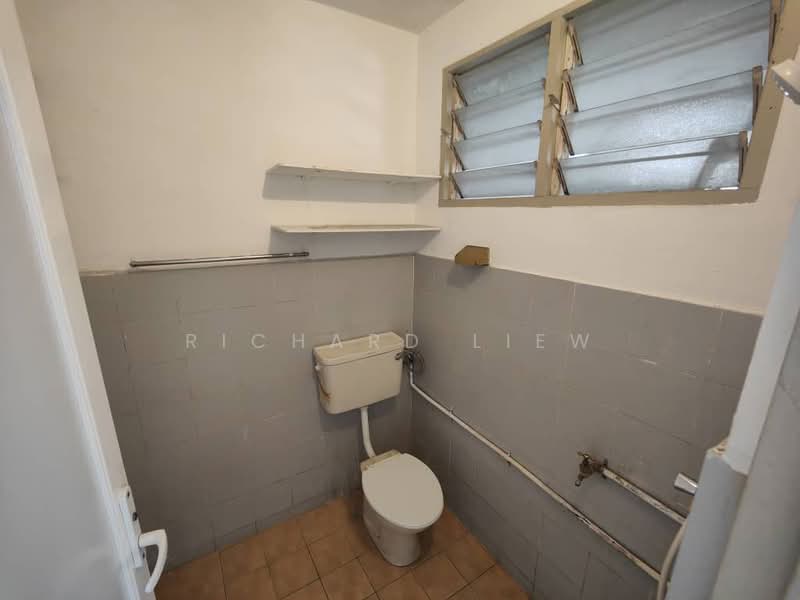 1-storey Terraced House for Sale in SS4 (Petaling Jaya) - Richard Liew - Bathroom - PropertyGuru.com.my