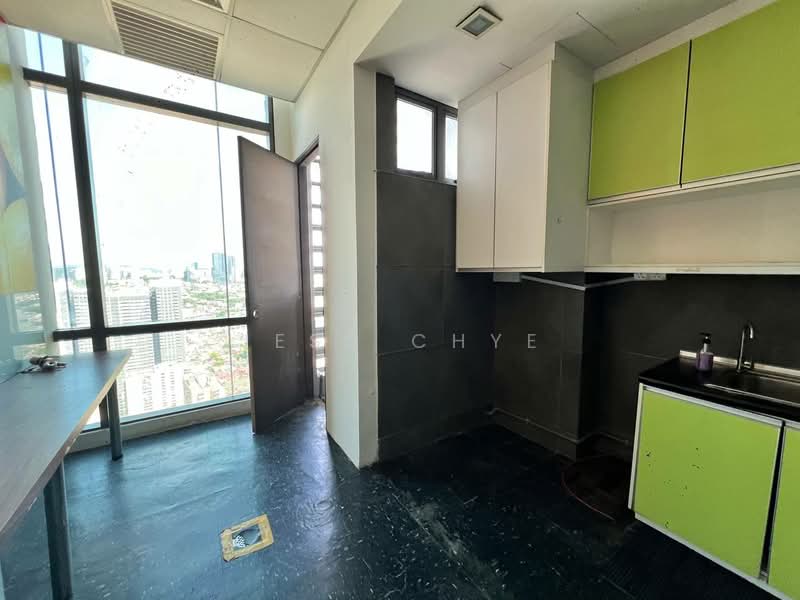 Menara UOA Bangsar untuk Untuk Disewa - RM 15,000 /bulan, Mac 2026 - Kitchen - PropertyGuru.com.my