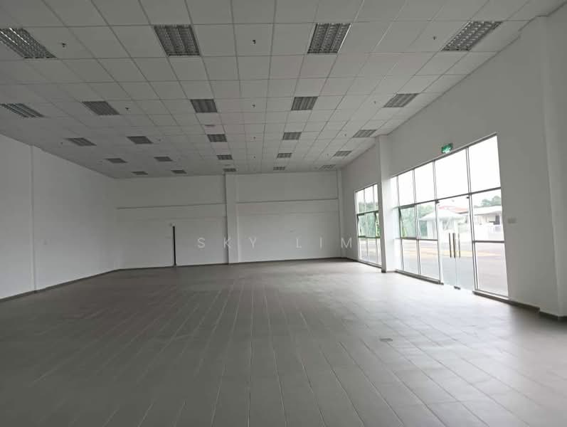 Warehouse for Rent in Kampung Jalan Kebun (Shah Alam) - Sky Lim - Interior - PropertyGuru.com.my