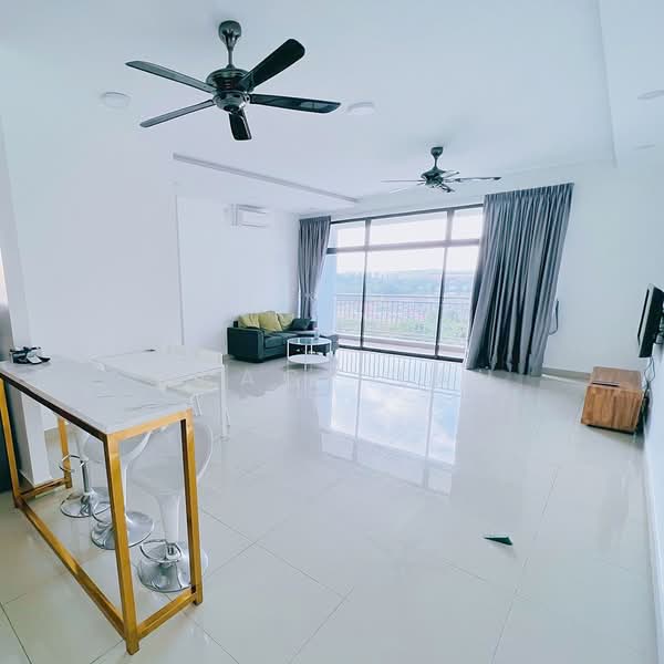 Austin Regency (Pangsapuri Austin Perdana) untuk Untuk Dijual - RM 588,000, Mac 2026 - Living Room - PropertyGuru.com.my