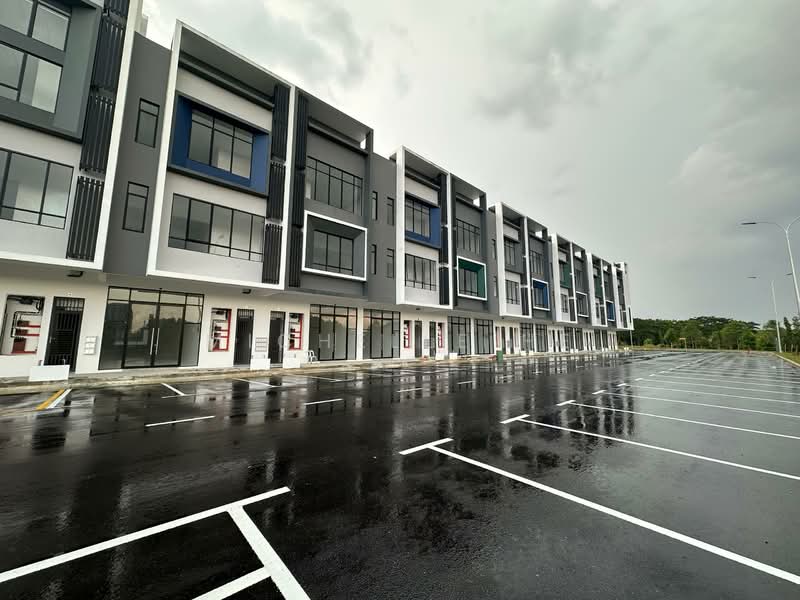 Shop / Office for Rent in Austin Crest (Johor Bahru) - Michelle He - Exterior - PropertyGuru.com.my