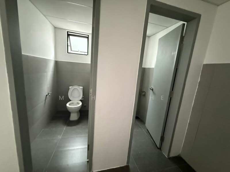 Shop / Office for Sale in Austin Crest (Johor Bahru) - Michelle He - Bathroom - PropertyGuru.com.my
