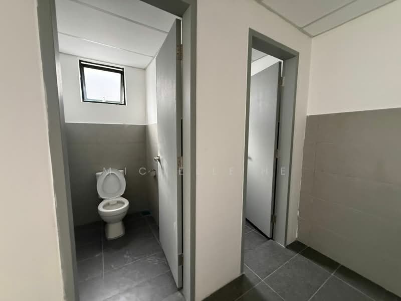Shop / Office for Sale in Austin Crest (Johor Bahru) - Michelle He - Bathroom - PropertyGuru.com.my