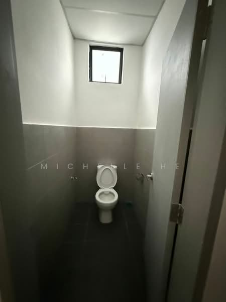 Shop / Office for Sale in Austin Crest (Johor Bahru) - Michelle He - Bathroom - PropertyGuru.com.my